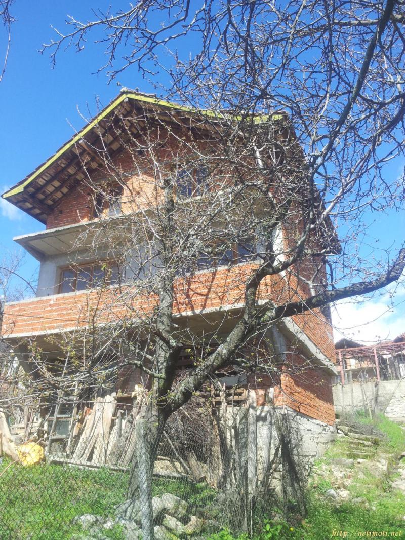 снимка на вила в Благоевград област с.Любовка