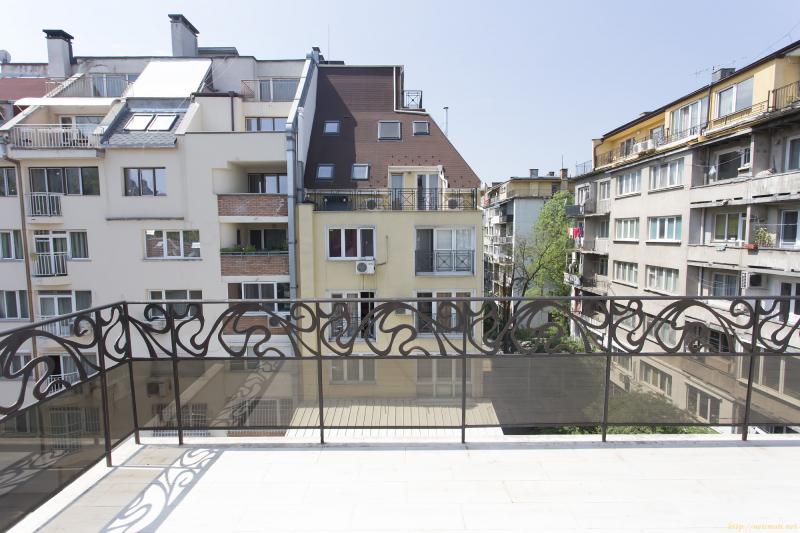 тристаен апартамент в София - Лозенец - категория продава - 141 м2 на цена 200 000,00 EUR