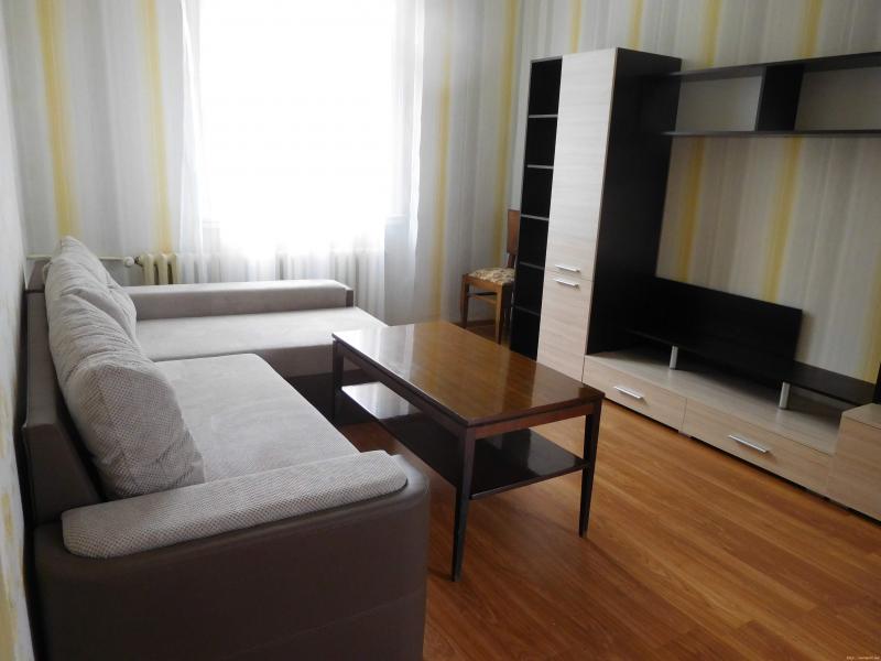 Снимка 0 на двустаен апартамент в София - Оборище в категория недвижими имоти дава под наем - 65 м2 на цена  450 EUR 