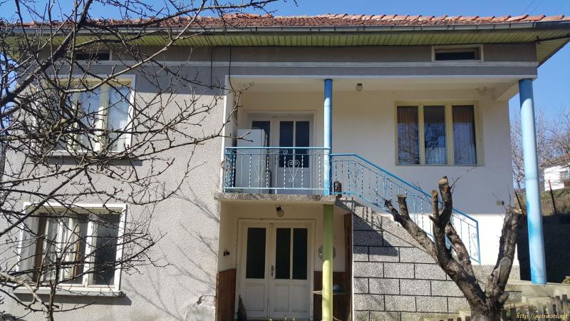 Снимка 2 на къща в Ловеч област - гр. Априлци в категория недвижими имоти продава - 75 м2 на цена  35790 EUR 