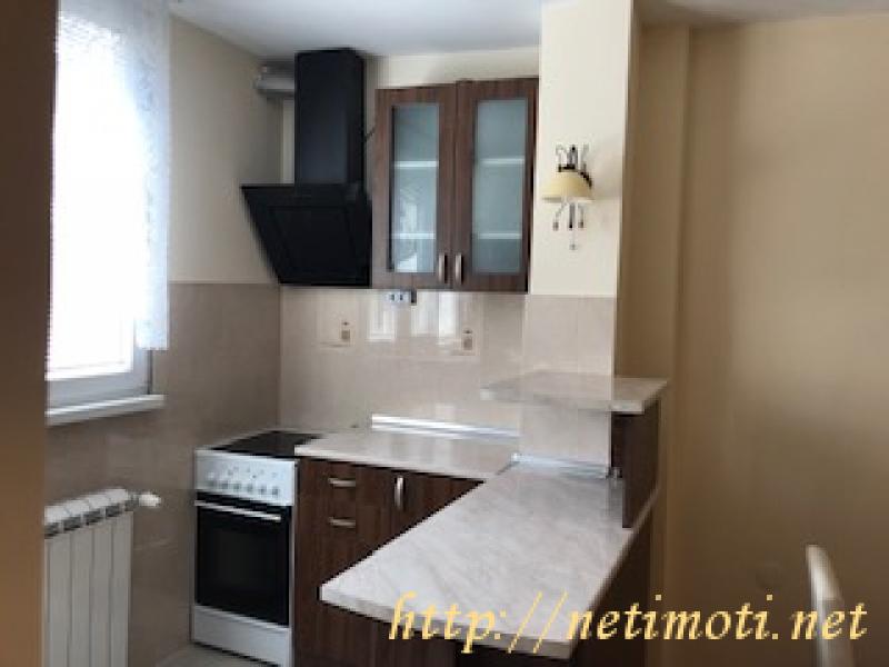 Снимка 2 на тристаен апартамент в София - Лозенец в категория недвижими имоти дава под наем - 78 м2 на цена  460 EUR 