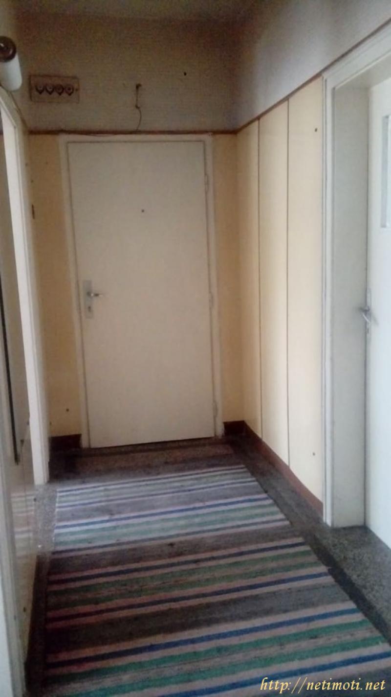 Оферта за недвижим имот с номер 18866: многостаен апартамент в Търговище - Център в категория продава - 95 м2 на цена 45000 EUR - снимка номер 5 Снимка 5 на многостаен апартамент в Търговище - Център в категория недвижими имоти продава - 95 м2 на цена 45000 EUR