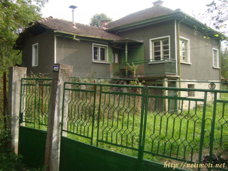 Оферта за недвижим имот с номер 18875: къща в Габрово област - с.Стоевци в категория продава - 100 м2 на цена 8692 EUR - снимка номер 2 Снимка 2 на къща в Габрово област - с.Стоевци в категория недвижими имоти продава - 100 м2 на цена 8692 EUR