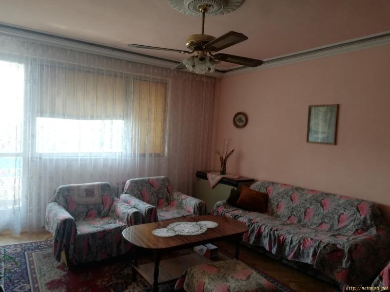 Снимка 1 на многостаен апартамент в Пловдив - Център в категория недвижими имоти дава под наем - 88 м2 на цена  190 EUR 