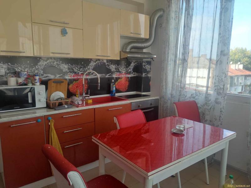 Снимка 3 на многостаен апартамент в Пловдив - Център в категория недвижими имоти продава - 240 м2 на цена  240000 EUR 