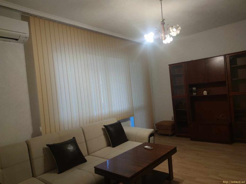 многостаен апартамент в Пловдив - Въстанически - категория дава под наем - 5 м2 на цена 307,00 EUR