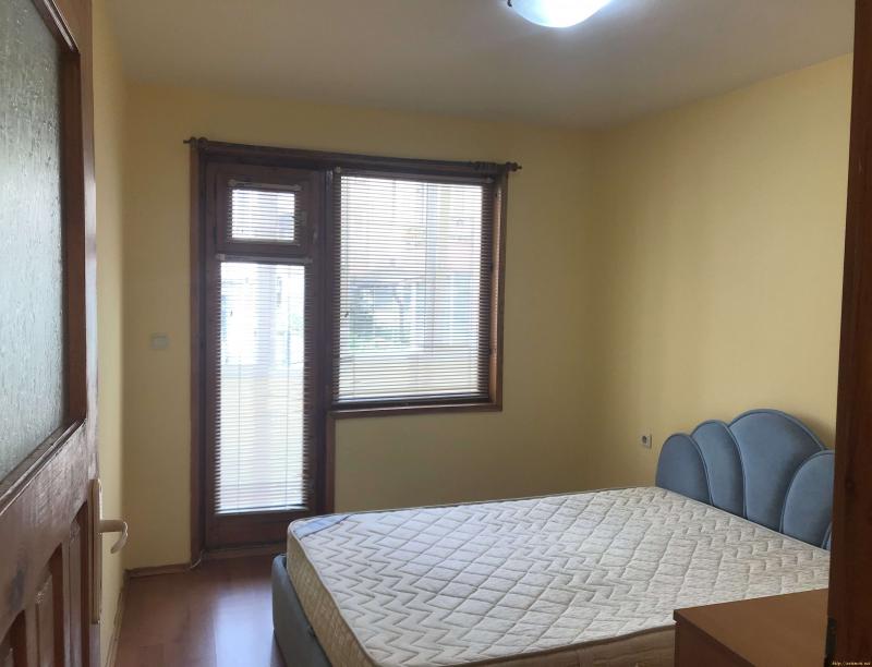 Снимка 6 на двустаен апартамент в Варна - Център в категория недвижими имоти дава под наем - 55 м2 на цена  225 EUR 