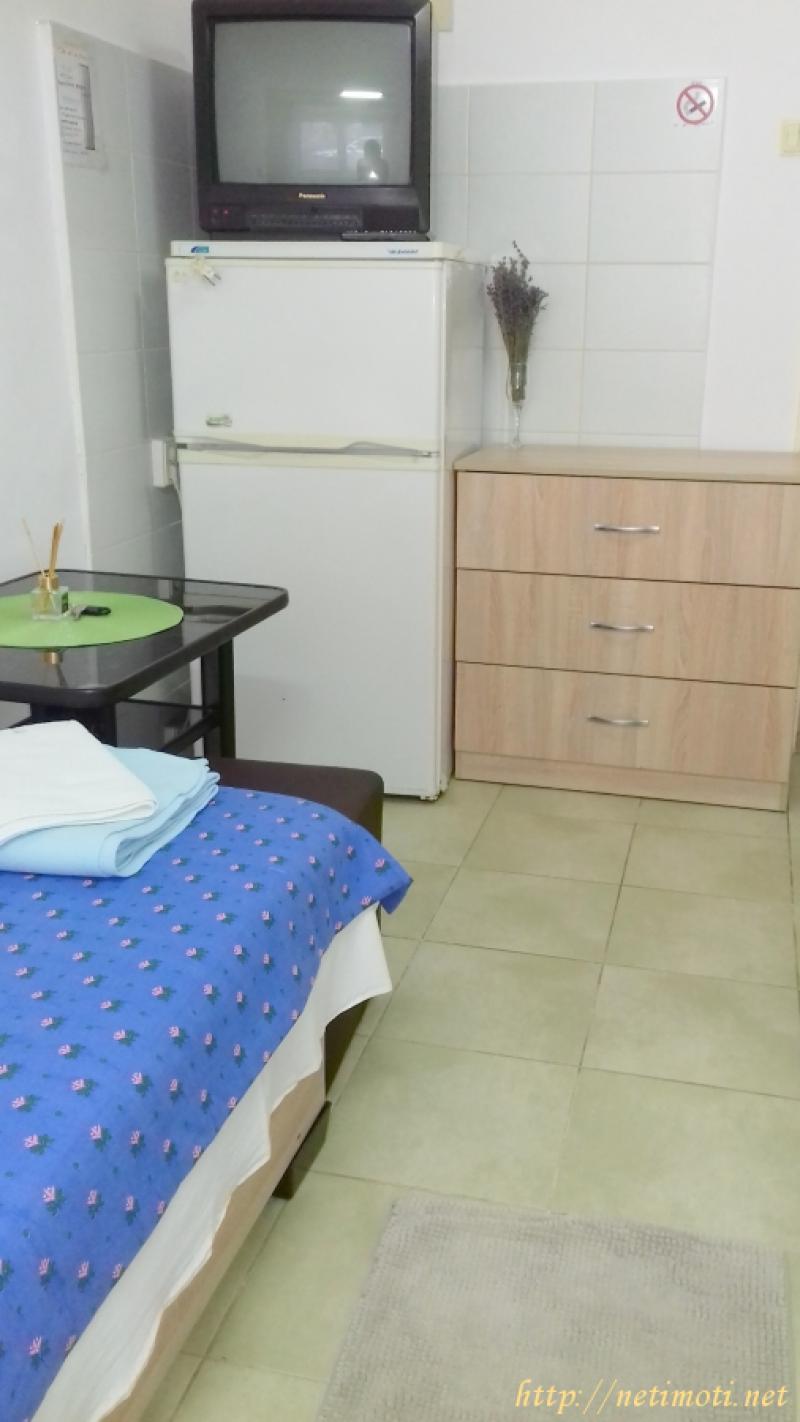 Снимка 1 на студио в Варна - Център в категория недвижими имоти дава под наем - 20 м2 на цена  128 EUR 