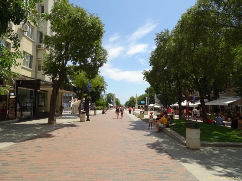 Снимка 3 на помещение в Варна - Център в категория недвижими имоти продава - 260 м2 на цена  0 EUR 