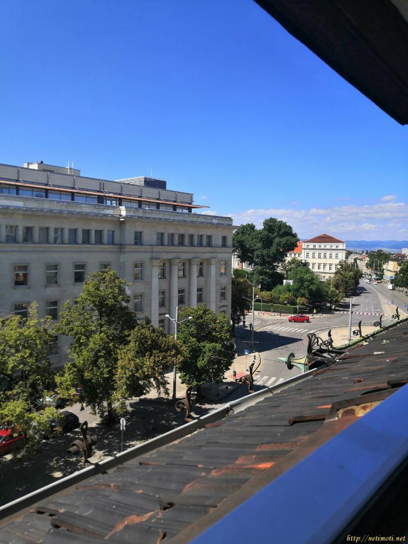 Оферта за недвижим имот с номер 19517: таван в София - Център в категория дава под наем - 14 м2 на цена 153 EUR - снимка номер 5 Снимка 5 на таван в София - Център в категория недвижими имоти дава под наем - 14 м2 на цена 153 EUR