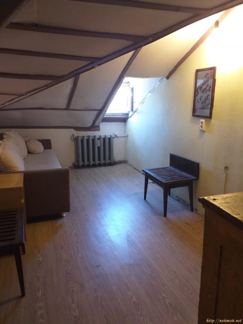 Оферта за недвижим имот с номер 19526: таван в София - Център в категория дава под наем - 12 м2 на цена 102 EUR - снимка номер 0 Снимка 0 на таван в София - Център в категория недвижими имоти дава под наем - 12 м2 на цена 102 EUR