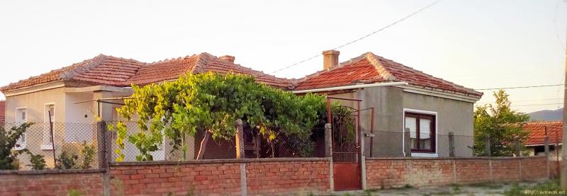Снимка 1 на къща в Бургас област - гр.Несебър в категория недвижими имоти продава - 100 м2 на цена  29990 EUR 