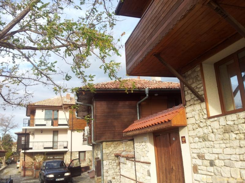 Снимка 1 на къща в Бургас област - гр.Несебър в категория недвижими имоти дава под наем - 613 м2 на цена  0 EUR 