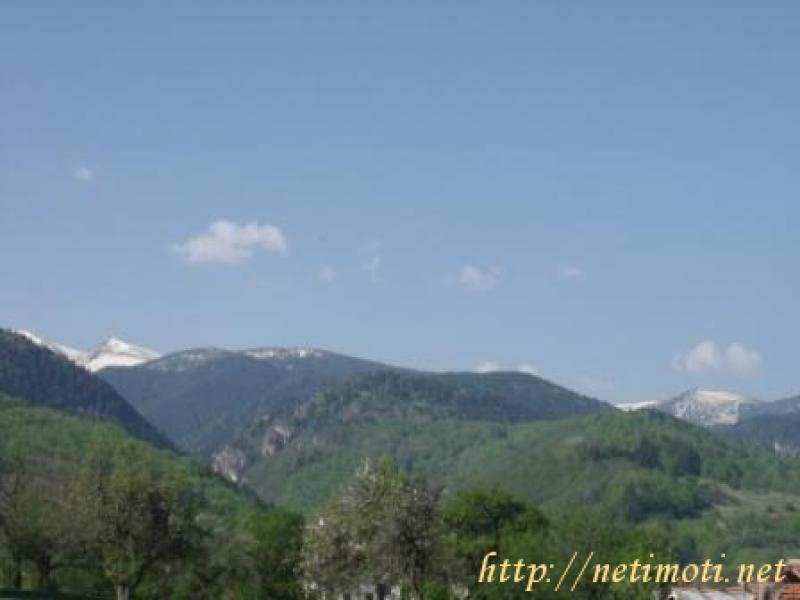 Снимка 3 на земеделска земя в София област - с.Радуил в категория недвижими имоти продава - 1854 м2 на цена  10 EUR 