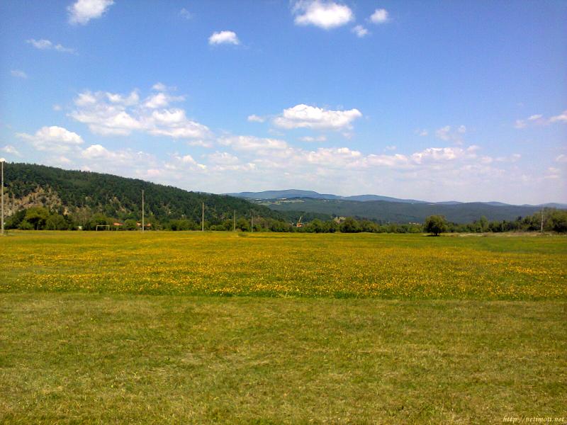 Оферта за недвижим имот с номер 19889: земеделска земя в София област - с.Радуил в категория продава - 3400 м2 на цена 10 EUR - снимка номер 2 Снимка 2 на земеделска земя в София област - с.Радуил в категория недвижими имоти продава - 3400 м2 на цена 10 EUR