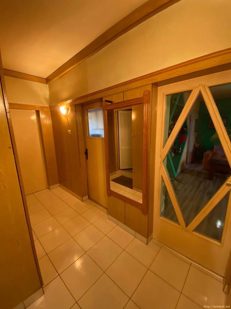 Снимка 5 на тристаен апартамент в Пловдив - Тракия в категория недвижими имоти продава - 80 м2 на цена  78000 EUR 