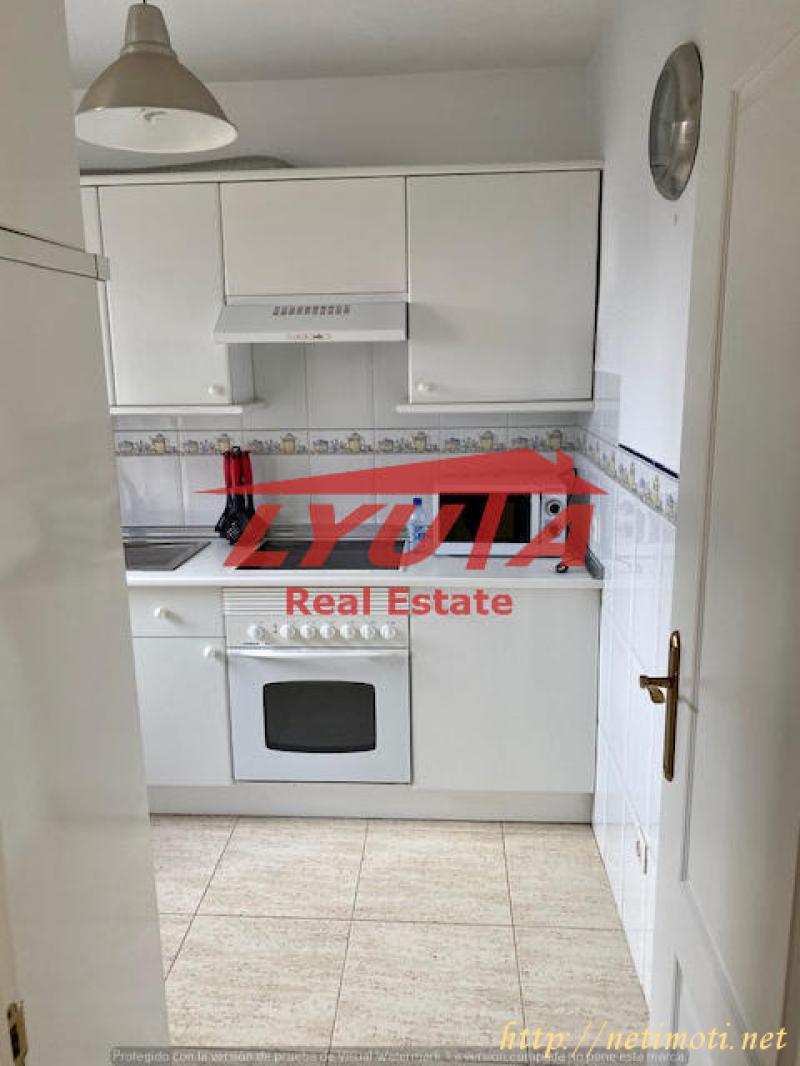 Снимка 2 на тристаен апартамент в София - Център в категория недвижими имоти продава - 93 м2 на цена  184000 EUR 