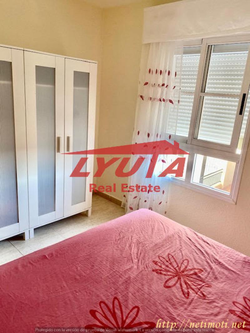 Снимка 4 на тристаен апартамент в София - Център в категория недвижими имоти продава - 93 м2 на цена  184000 EUR 