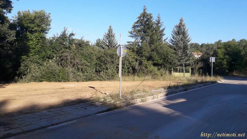 Снимка 1 на парцел в Перник област - с.Гигинци в категория недвижими имоти продава - 500 м2 на цена  3886 EUR 