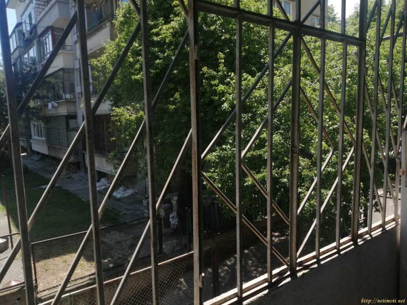 Оферта за недвижим имот с номер 20144: многостаен апартамент в Варна - Център в категория дава под наем - 105 м2 на цена 280 EUR - снимка номер 5 Снимка 5 на многостаен апартамент в Варна - Център в категория недвижими имоти дава под наем - 105 м2 на цена 280 EUR