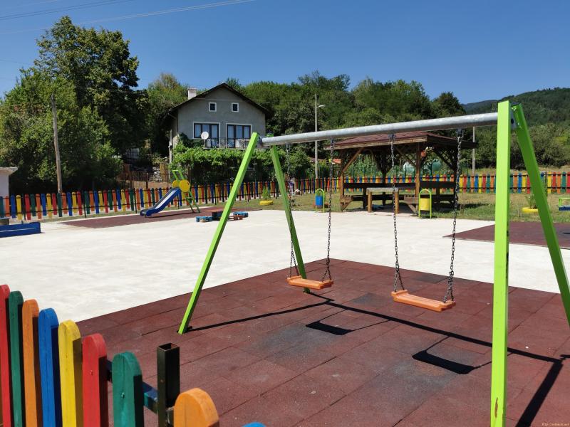 снимка на парцел в Перник област с.Туроковци