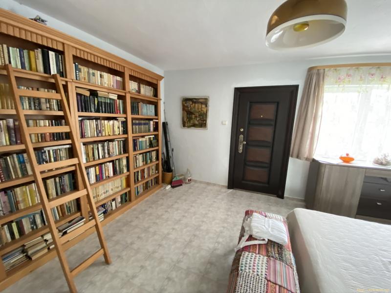 Снимка 6 на къща в Стара Загора област - с.Ново Село в категория недвижими имоти продава - 153 м2 на цена  124900 EUR 