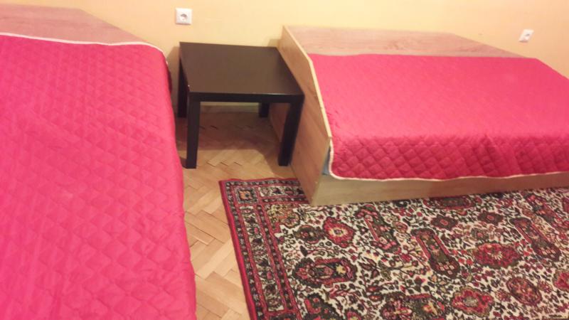 Оферта за недвижим имот с номер 20269: тристаен апартамент в София - Лозенец в категория дава под наем - 86 м2 на цена 383 EUR - снимка номер 4 Снимка 4 на тристаен апартамент в София - Лозенец в категория недвижими имоти дава под наем - 86 м2 на цена 383 EUR