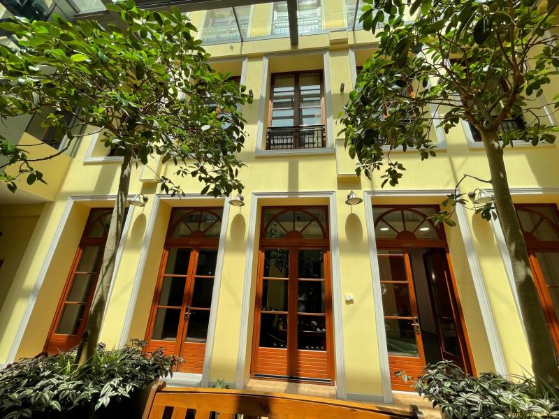 Снимка 6 на офис в София - Център в категория недвижими имоти дава под наем - 35 м2 на цена  1227 EUR 