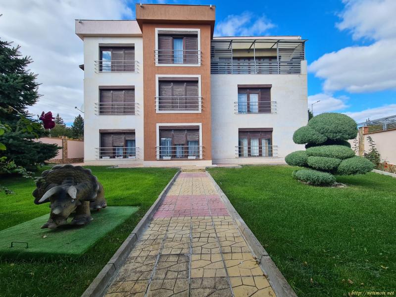 снимка на многостаен апартамент в Варна област м-т Ален Мак