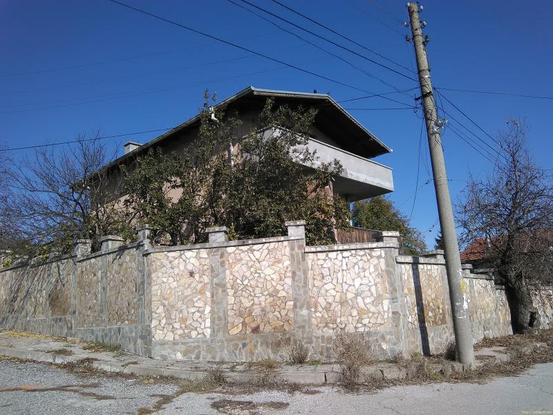 Снимка 1 на къща в Велико Търново област - с.Царевец в категория недвижими имоти продава - 315 м2 на цена  87000 EUR 