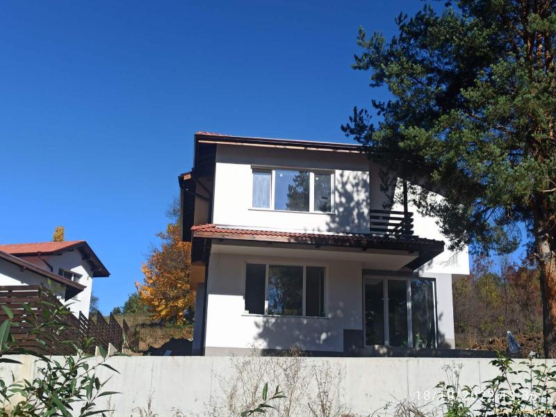 Оферта за недвижим имот с номер 20450: къща в Перник област - с.Рударци в категория продава - 173 м2 на цена 297000 EUR - снимка номер 6 Снимка 6 на къща в Перник област - с.Рударци в категория недвижими имоти продава - 173 м2 на цена 297000 EUR