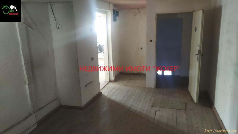 Снимка 3 на многостаен апартамент в Велико Търново - Център в категория недвижими имоти продава - 75 м2 на цена  95000 EUR 