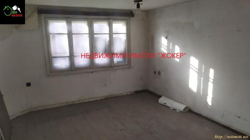 Снимка 5 на многостаен апартамент в Велико Търново - Център в категория недвижими имоти продава - 75 м2 на цена  95000 EUR 