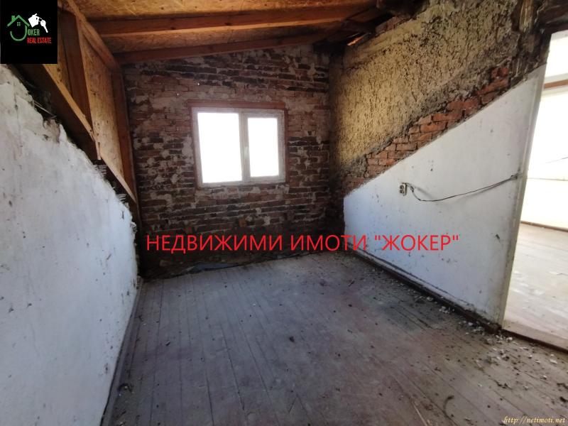 Снимка 6 на многостаен апартамент в Велико Търново - Център в категория недвижими имоти продава - 75 м2 на цена  95000 EUR 