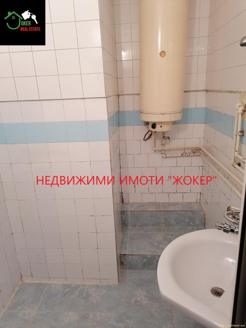 Оферта за недвижим имот с номер 21143: магазин в Велико Търново - Център в категория продава - 60 м2 на цена 69000 EUR - снимка номер 5 Снимка 5 на магазин в Велико Търново - Център в категория недвижими имоти продава - 60 м2 на цена 69000 EUR