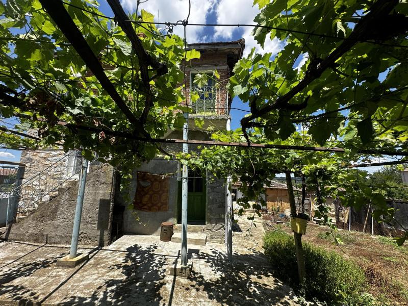 Оферта за недвижим имот с номер 20798: къща в Ямбол област - с.Мелница в категория продава - 80 м2 на цена 25565 EUR - снимка номер 3 Снимка 3 на къща в Ямбол област - с.Мелница в категория недвижими имоти продава - 80 м2 на цена 25565 EUR