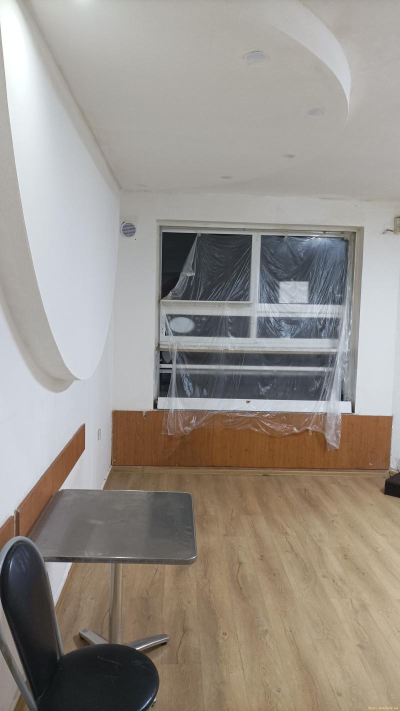 Снимка 1 на заведение в Пловдив - Кършияка в категория недвижими имоти дава под наем - 44 м2 на цена  409 EUR 