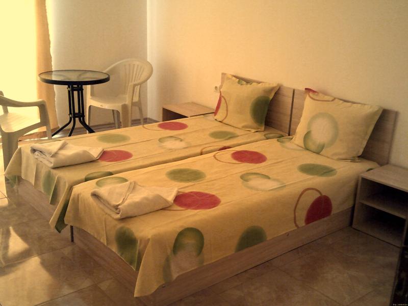 Снимка 4 на къща в Бургас област - с.Равда в категория недвижими имоти продава - 545 м2 на цена  600000 EUR 