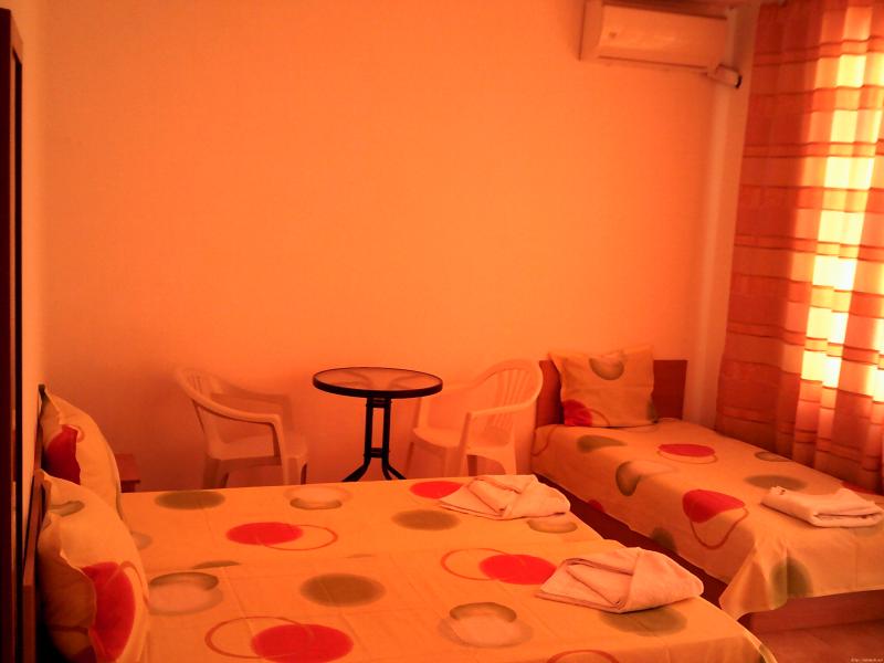 Оферта за недвижим имот с номер 20934: къща в Бургас област - с.Равда в категория продава - 545 м2 на цена 600000 EUR - снимка номер 5 Снимка 5 на къща в Бургас област - с.Равда в категория недвижими имоти продава - 545 м2 на цена 600000 EUR