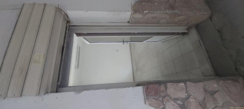 Оферта за недвижим имот с номер 21142: склад в Пловдив - в категория дава под наем - 84 м2 на цена 256 EUR - снимка номер 8 Снимка 8 на склад в Пловдив - в категория недвижими имоти дава под наем - 84 м2 на цена 256 EUR